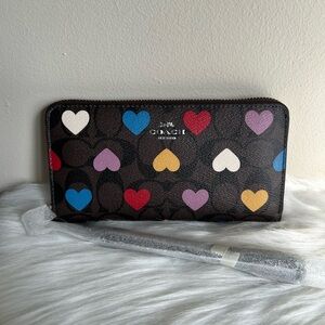 Coach Long Zip Around Wallet Signature‎ Canvas Multi Heart CP411